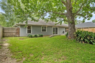 Welcome to this beautiful 3-bedroom, 2-bath home nestled in the on Turkey Creek Golf and Country Club in Florida - for sale on GolfHomes.com, golf home, golf lot