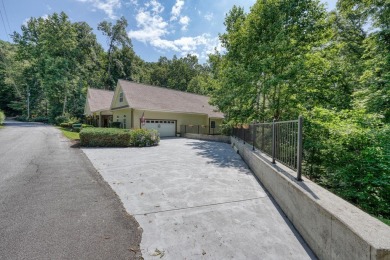 Welcome to this beautifully maintained 4-bedroom, 3.5-bath home on Kingwood Golf Club and Resort in Georgia - for sale on GolfHomes.com, golf home, golf lot