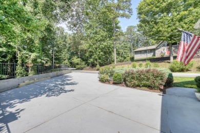 Welcome to this beautifully maintained 4-bedroom, 3.5-bath home on Kingwood Golf Club and Resort in Georgia - for sale on GolfHomes.com, golf home, golf lot