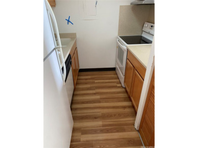 Rarely available,this 2 bedroom, 2 bath corner end- unit condo on Pearl Country Club in Hawaii - for sale on GolfHomes.com, golf home, golf lot