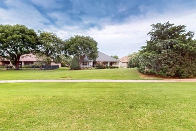 Welcome to this stunning stucco and stone Trova, beautifully on Wildhorse Golf Club of Robson Ranch in Texas - for sale on GolfHomes.com, golf home, golf lot