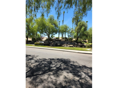 Pour yourself your favorite beverage and set back and enjoy the on Sun Lakes Country Club in California - for sale on GolfHomes.com, golf home, golf lot