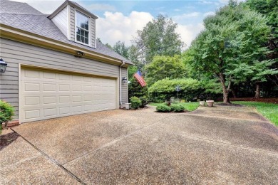 Impeccably maintained, transitional home in the heart of Ford's on Fords Colony Country Club in Virginia - for sale on GolfHomes.com, golf home, golf lot
