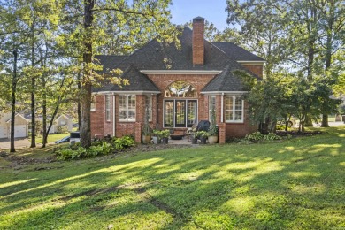 Beautifully maintained, one owner home shows pride of ownership on The Course at River Oaks in Arkansas - for sale on GolfHomes.com, golf home, golf lot