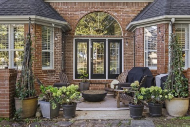 Beautifully maintained, one owner home shows pride of ownership on The Course at River Oaks in Arkansas - for sale on GolfHomes.com, golf home, golf lot