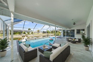 Waterfront Home with Oversized cul-de-sac Lot in Shamrock Lakes! on El Rio Golf Course and Club in Florida - for sale on GolfHomes.com, golf home, golf lot