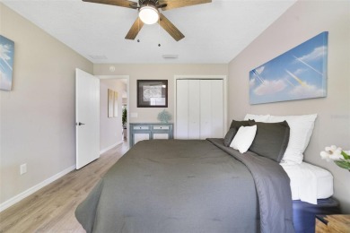 !! Turn-Key in The Villages - No Bond !! Welcome to your MOVE-IN on Glenview Championship Golf and Country Club in Florida - for sale on GolfHomes.com, golf home, golf lot