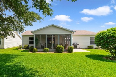 !! Turn-Key in The Villages - No Bond !! Welcome to your MOVE-IN on Glenview Championship Golf and Country Club in Florida - for sale on GolfHomes.com, golf home, golf lot