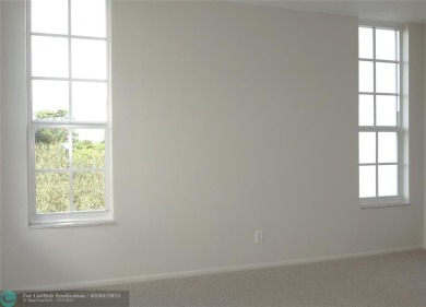 HUGE PRICE REDUCTION! This 5th-floor condo offers 1,500 square on Palm-Aire Country Club and Resort - The Oaks in Florida - for sale on GolfHomes.com, golf home, golf lot