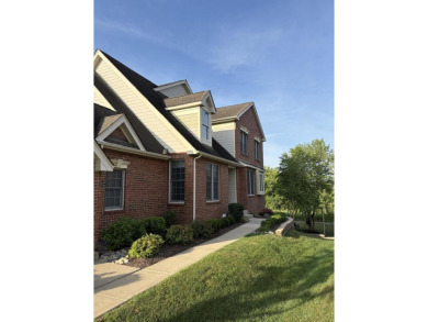 Rare end unit townhome with walk-out lower level and on Hawthorn Woods Country Club in Illinois - for sale on GolfHomes.com, golf home, golf lot
