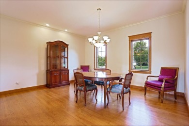 This all brick home, has everything you will need for easy on The Sawmill Golf Club in Michigan - for sale on GolfHomes.com, golf home, golf lot