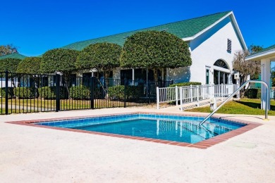 OPEN FLOOR PLAN!  Very desirable 3BD/2BA beautifully maintained on Ocala Palms Golf and Country Club in Florida - for sale on GolfHomes.com, golf home, golf lot