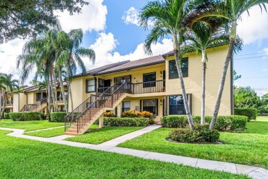 This beautiful condo offers a perfect blend of comfort and on Forest Oaks Golf Club in Florida - for sale on GolfHomes.com, golf home, golf lot