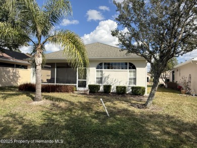 PRICED TO SELL MAINTENANCE FREE VILLA FREESTANDING HOME ON THE on Hernando Oaks Golf and Country Club in Florida - for sale on GolfHomes.com, golf home, golf lot