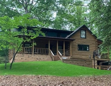 Entering into 322 Fairfield, you are engulfed in warmth.  This on Piankatank River Golf Club in Virginia - for sale on GolfHomes.com, golf home, golf lot