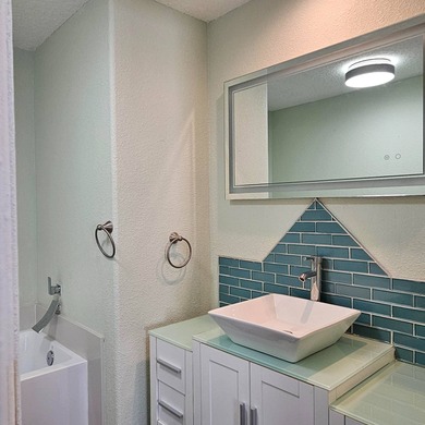 Screaming Hot Bargain! This home is move-in ready and received a on The Meadows At Countrywood in Florida - for sale on GolfHomes.com, golf home, golf lot