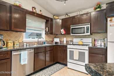 Welcome to 194 River Run Dr in beautiful Crossville, Tennessee! on  in Tennessee - for sale on GolfHomes.com, golf home, golf lot
