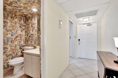 PALM AIRE COUNTRY CLUB in POMPANO BEACH in CYPRESS GROVE. THIS 3 on Oaks Country Club in Florida - for sale on GolfHomes.com, golf home, golf lot