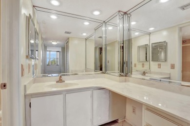 PALM AIRE COUNTRY CLUB in POMPANO BEACH in CYPRESS GROVE. THIS 3 on Oaks Country Club in Florida - for sale on GolfHomes.com, golf home, golf lot