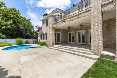 Executive elegance meets resort-style living in this stunning on Pinnacle Country Club in Arkansas - for sale on GolfHomes.com, golf home, golf lot