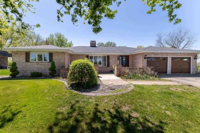 Check out this property located across the street from the 18th on Thunder Hills Country Club in Iowa - for sale on GolfHomes.com, golf home, golf lot