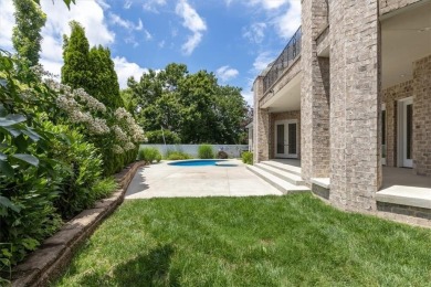 Executive elegance meets resort-style living in this stunning on Pinnacle Country Club in Arkansas - for sale on GolfHomes.com, golf home, golf lot