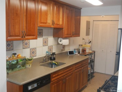 Really nice 2 story condo in Blue Ridge offering living room on Blue Ridge Golf Club in New York - for sale on GolfHomes.com, golf home, golf lot