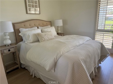 This charming 1 bedroom 1-bathroom cottage is facing southwest on Leisure World Seal Beach Golf Course in California - for sale on GolfHomes.com, golf home, golf lot