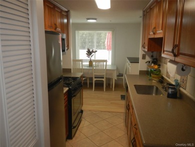 Really nice 2 story condo in Blue Ridge offering living room on Blue Ridge Golf Club in New York - for sale on GolfHomes.com, golf home, golf lot