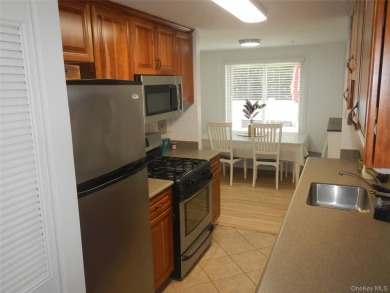 Really nice 2 story condo in Blue Ridge offering living room on Blue Ridge Golf Club in New York - for sale on GolfHomes.com, golf home, golf lot
