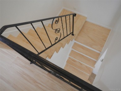 Really nice 2 story condo in Blue Ridge offering living room on Blue Ridge Golf Club in New York - for sale on GolfHomes.com, golf home, golf lot