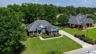 Beautifully maintained 3 bedroom (plus a bonus room), 2.5 bath on The Crossing Golf Club in South Carolina - for sale on GolfHomes.com, golf home, golf lot