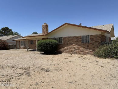 Welcome to this traditional charming brick home featuring 4bdr on Lone Star Golf Club in Texas - for sale on GolfHomes.com, golf home, golf lot