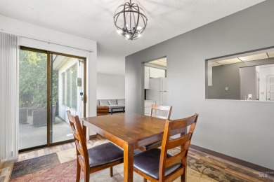 This updated 1826 ~sf 3 bedroom/2 bath END-UNIT condo is ideally on Clarkston Country Club in Washington - for sale on GolfHomes.com, golf home, golf lot