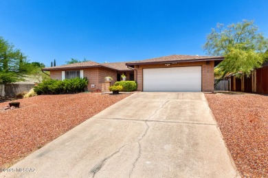 Rolling Hills Beauty! Don't miss this incredible opportunity! on Rolling Hills Golf Course in Arizona - for sale on GolfHomes.com, golf home, golf lot