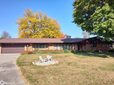 PRICE REDUCED***MOTIVATED SELLERS!!***SPACIOUS RANCH STYLE HOME on Hampton Country Club in Iowa - for sale on GolfHomes.com, golf home, golf lot