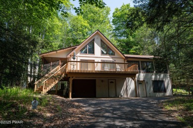 Cozy up in style in this beautifully maintained Poconos chalet on The Hideout Golf in Pennsylvania - for sale on GolfHomes.com, golf home, golf lot