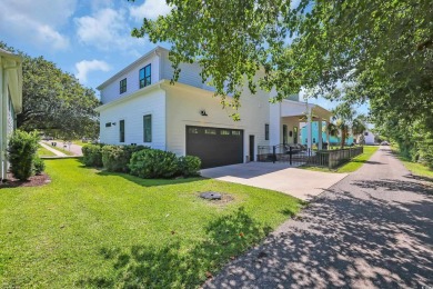 Gorgeous, custom-built home with 4 bedrooms, 3  1/2  bathrooms on Tidewater Golf Club and Plantation in South Carolina - for sale on GolfHomes.com, golf home, golf lot
