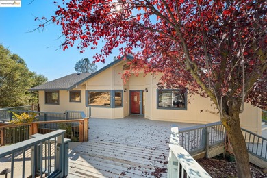 Custom Pine Mountain Lake Home! Enjoy beautiful mountain and on Pine Mountain Lake Country Club in California - for sale on GolfHomes.com, golf home, golf lot