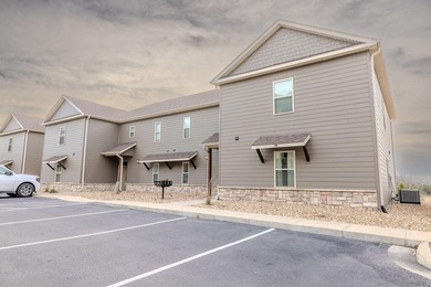 Experience effortless Ozark living in this spacious 3-bed on Ledgestone Country Club and Golf Course in Missouri - for sale on GolfHomes.com, golf home, golf lot