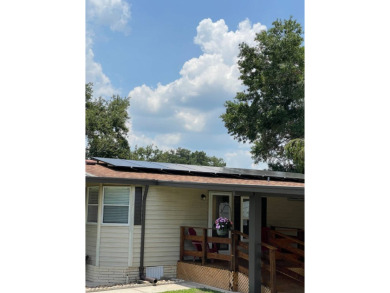 Welcome to this charming and well-maintained 2-bedroom, 2-bath on The Meadows At Countrywood in Florida - for sale on GolfHomes.com, golf home, golf lot