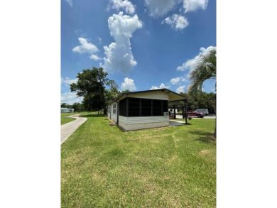 Welcome to this charming and well-maintained 2-bedroom, 2-bath on The Meadows At Countrywood in Florida - for sale on GolfHomes.com, golf home, golf lot