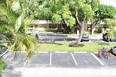 This is a really wonderful condo for someone who loves the sun! on Sunrise Lakes Phase III in Florida - for sale on GolfHomes.com, golf home, golf lot