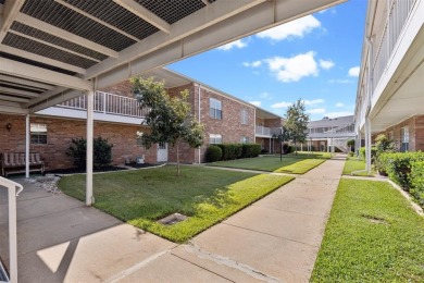 The Fairway Condominiums, located in the country club community on Pecan Plantation Country Club in Texas - for sale on GolfHomes.com, golf home, golf lot