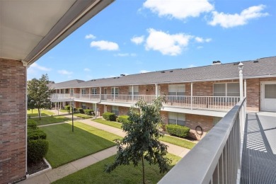 The Fairway Condominiums, located in the country club community on Pecan Plantation Country Club in Texas - for sale on GolfHomes.com, golf home, golf lot