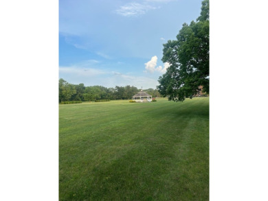Another beauty in the park....... Brand new 3 BED 2.1 Bath Condo on River Oaks Golf Course in Illinois - for sale on GolfHomes.com, golf home, golf lot