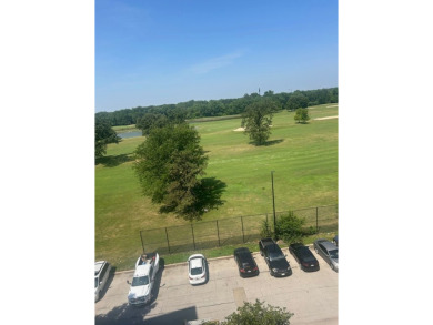 Another beauty in the park....... Brand new 3 BED 2.1 Bath Condo on River Oaks Golf Course in Illinois - for sale on GolfHomes.com, golf home, golf lot