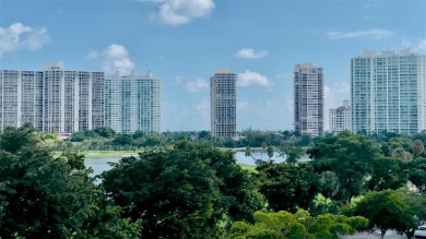BEST LOCATION IN THE HEART OF AVENTURA!!! JUST 10 MIN TO THE on Turnberry Isle Resort and Club in Florida - for sale on GolfHomes.com, golf home, golf lot