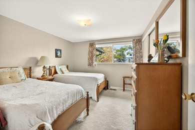 Welcome to 697 Oak Knoll Dr.-a home full of potential and is on Oak Knoll Golf Course in Oregon - for sale on GolfHomes.com, golf home, golf lot