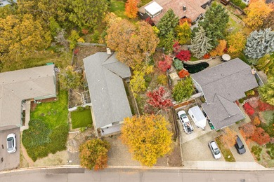 Welcome to 697 Oak Knoll Dr.-a home full of potential and is on Oak Knoll Golf Course in Oregon - for sale on GolfHomes.com, golf home, golf lot